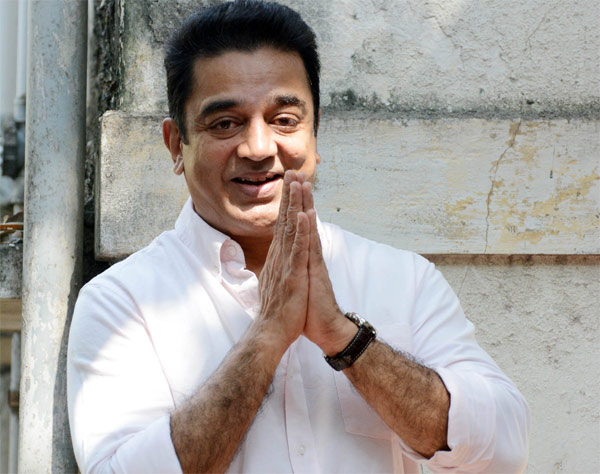 kamal haasan,politics,tamil nadu,sasaikala,kamal haasan fans  కమల్ హాసన్ రంగంలోకి దిగుతున్నాడా..?